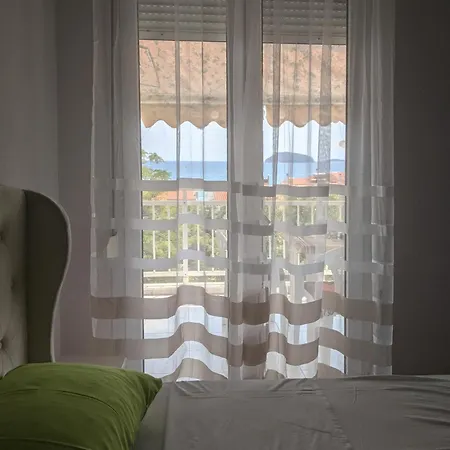 Emanuela Dreams PalaiónTsiflíkion