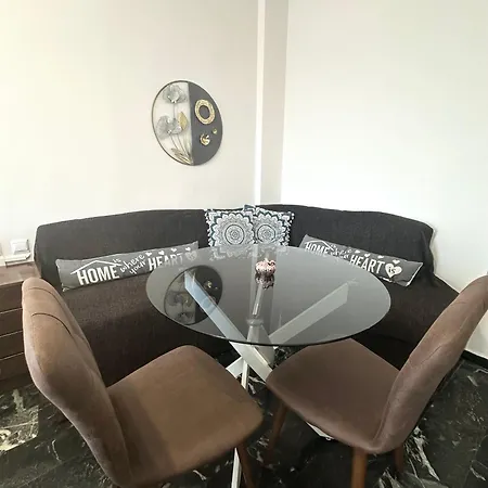 Emanuela Dreams Apartman PalaiónTsiflíkion